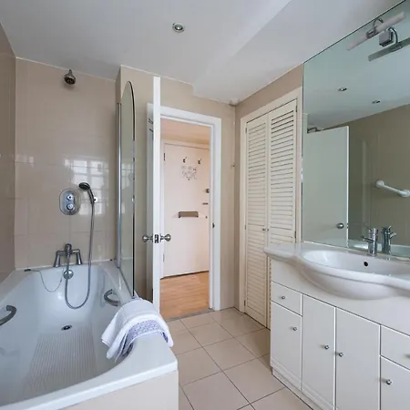 Apartment 803 - Nell Gwynn House, Chelsea *