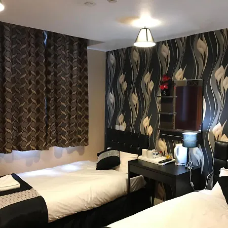 Hotel Pacific London Heathrow 2*