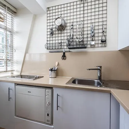 Apartment 803 - Nell Gwynn House, Chelsea London