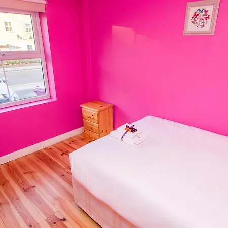 Wharf - 3* London
