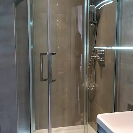 Access Tower Hill 3* Londyn