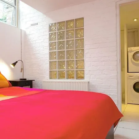 London Apartment
