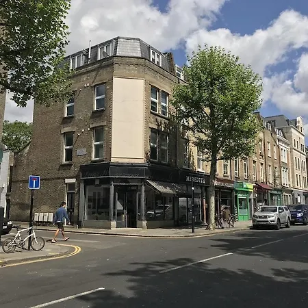 Hotel Bright Aircon Earls Court London