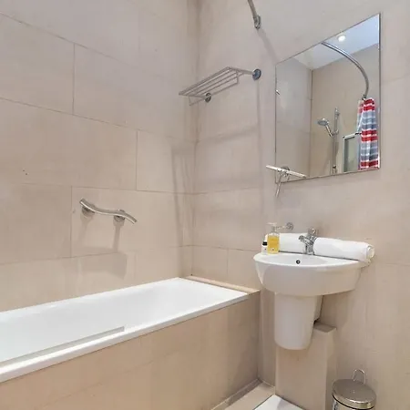 Hideout By Austin David Apartments London