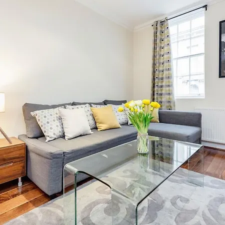 Spectacular Two Bed Hotel London