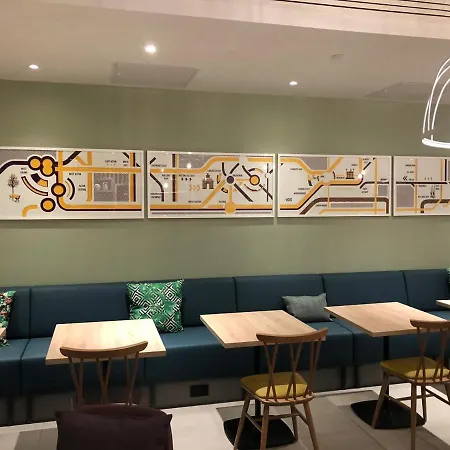 Hampton By Hilton Ealing