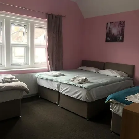 Heathrow Hostel Hounslow