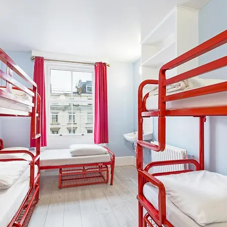 Astor Victoria Hostel London