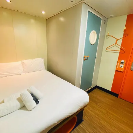 Hotel Easyhotel London Heathrow Hayes (Greater London)
