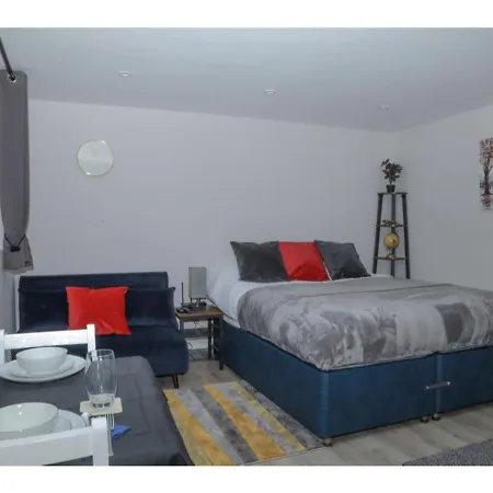 Apartment Stayzo - Crofton Park - Refurbished