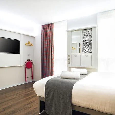 Point A Shoreditch Hotel 3*