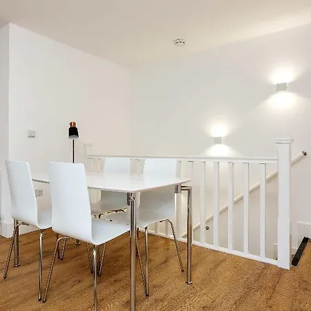 Oyo 136 Kings Ave New Builds Hotel London
