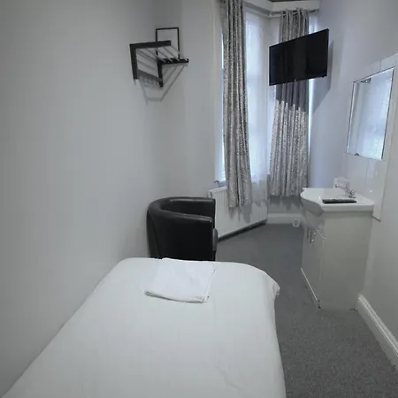 Clock House - London Hotel Croydon