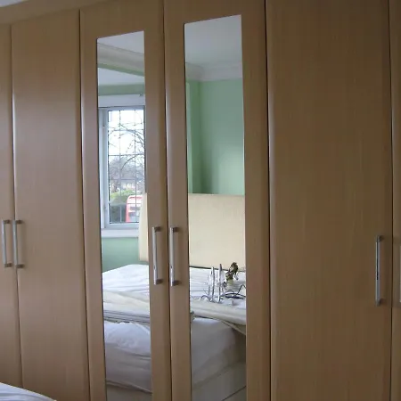 Brooklyn House 4*