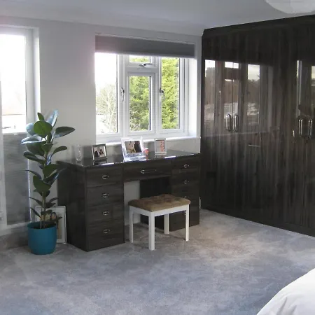 Brooklyn House Barnet