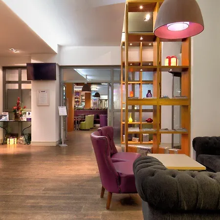 The Memoir Club Londra