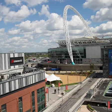 - Wembley, An Ihg Londra