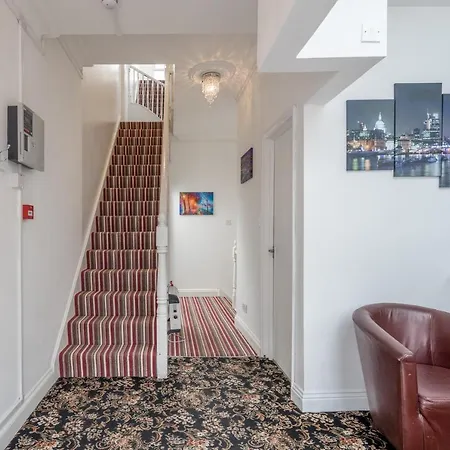 Hotel Isledon London