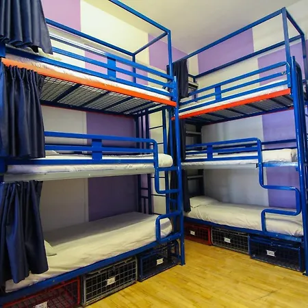 Backpackers Youth 18 - 35 Years Old Only Vandrarhem