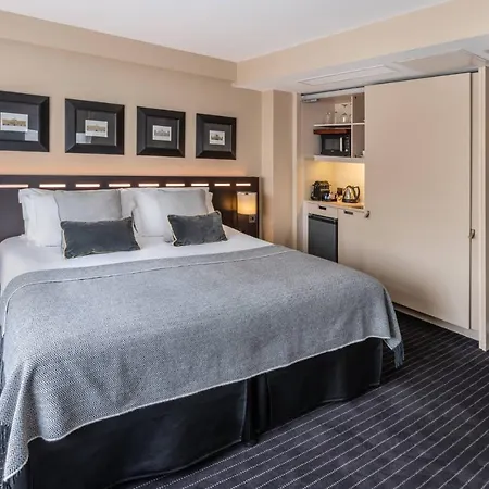 The Resident Victoria 4*