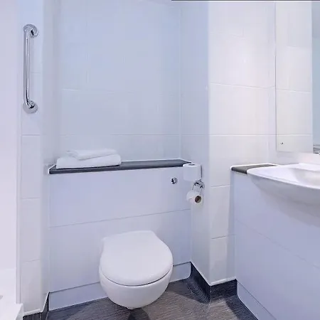 Travelodge Waterloo 3* Londýn