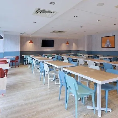 Travelodge Waterloo Londýn