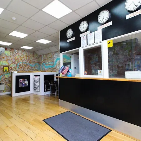 Vandrarhem Backpackers Youth 18 - 35 Years Old Only
