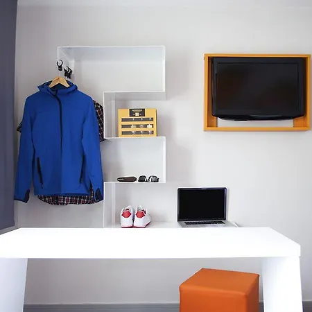 Hotel Ibis Styles London 3*