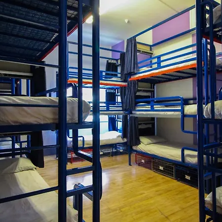 Backpackers Youth 18 - 35 Years Old Only Vandrarhem *