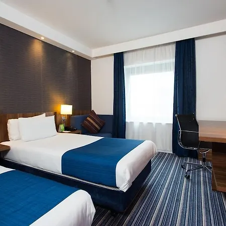 Holiday Express London-wimbledon-south, An Ihg Hotel 3*