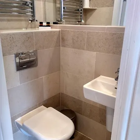 Nox Olympia 4* London