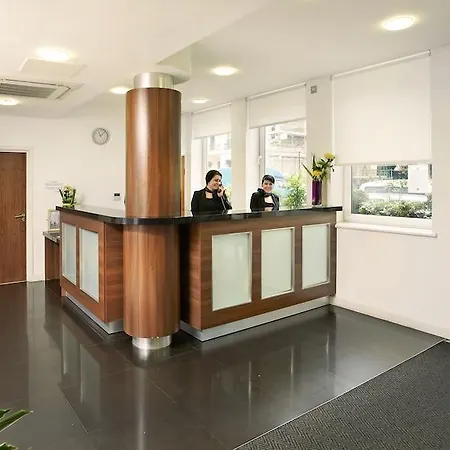 Hotel Ambassadors