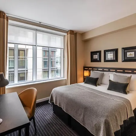 Hotel The Resident Victoria 4*