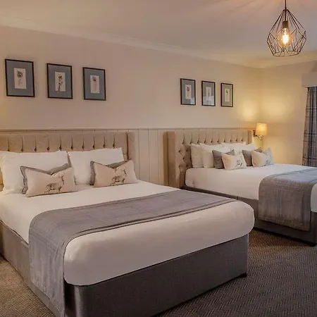 Birch Selsdon Hotel 4*