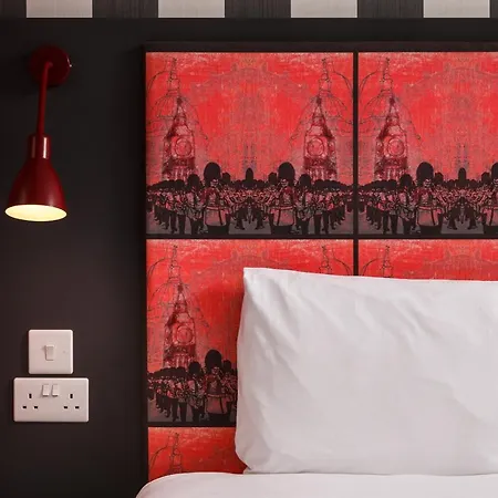 Hotel Ibis Styles London 3*