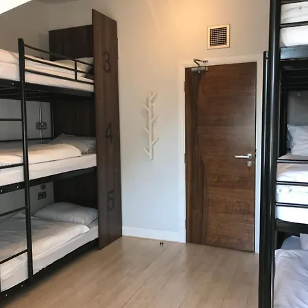Hostel Burlington London