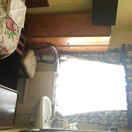 Albany Bed & Breakfast 2*