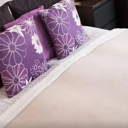 Home2home-rooms Bed & Breakfast 3*