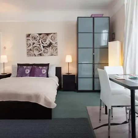 Bed & Breakfast Home2home-rooms London