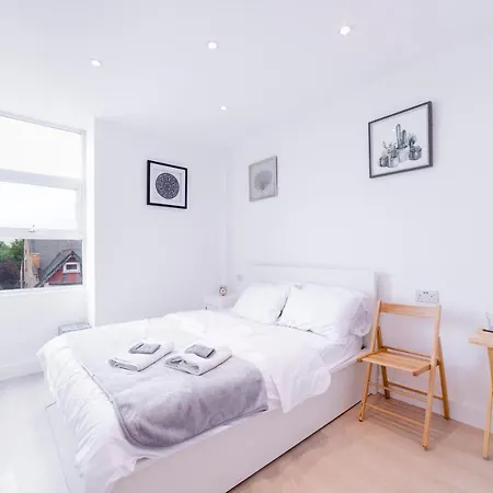 Quiet Cosy Oda ve Kahvaltı Harrow