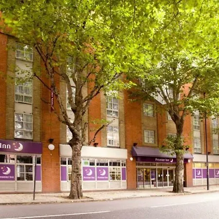 Premier Tower Bridge 런던