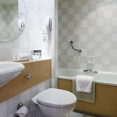 Western London Heathrow Ariel 4* Хитроу