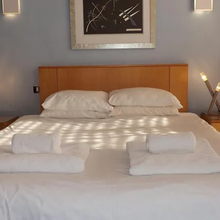 Bright Private - Peaceful Morden Location Apartament