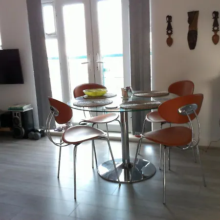 Two Bedroom Luxury Apartment London