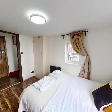 Modern 2 Bed Flat In Paddington Near Hyde Park For Up To 4 People *