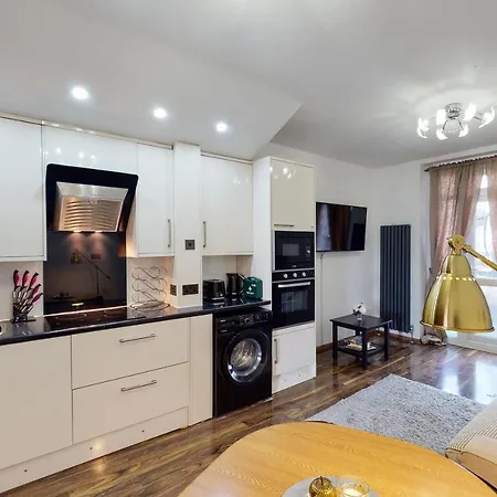 Modern 2 Bed Flat In Paddington Near Hyde Park For Up To 4 People 아파트