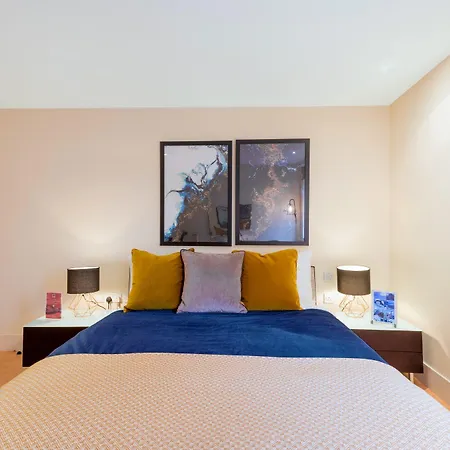 One Bed Serviced Near Blackfriars *