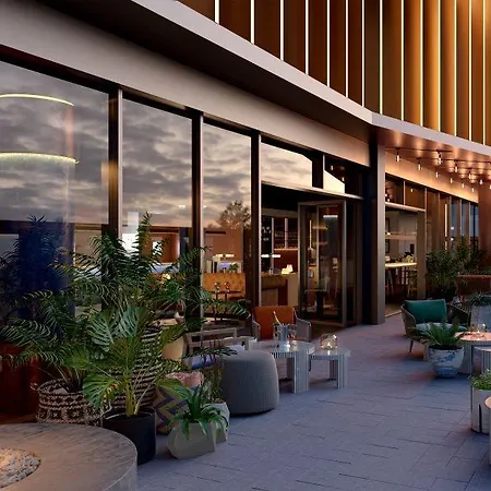 The Gantry Curio Collection By Hilton فندق