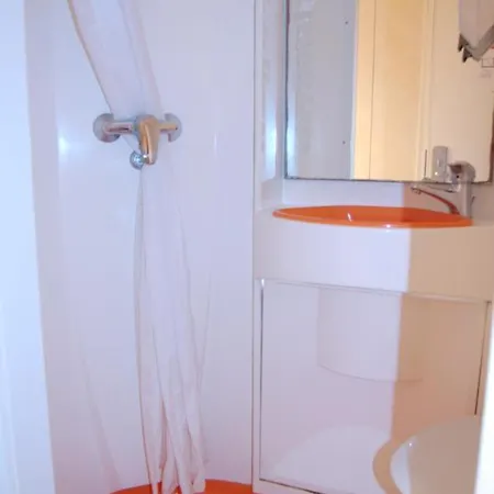 Отель Easyhotel South Kensington