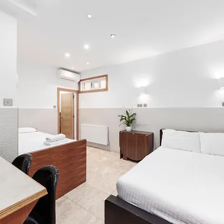 Argyle Aparthotel